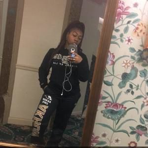 Meet your Posher, Markitta